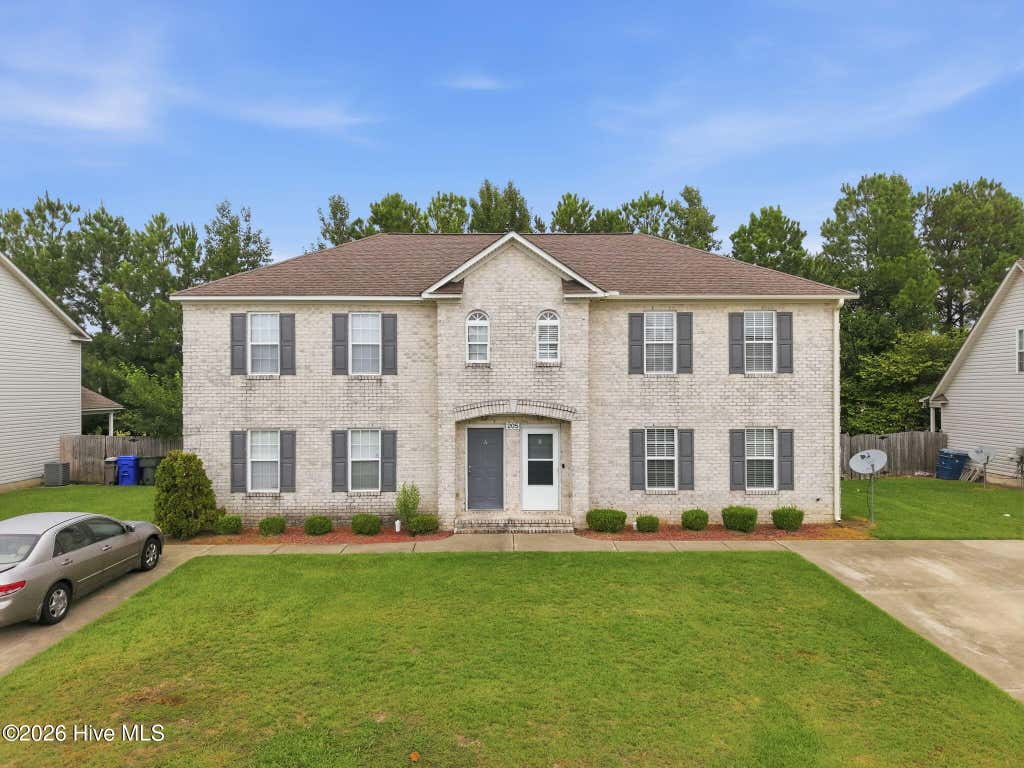 Photo of 205 South Pointe Drive #B, Winterville, NC 28590 (MLS # 100598753)