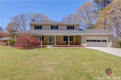 Homes For Sale - 692 W Union Grove Circle<br/> Gwinnett County, Auburn, GA 30011