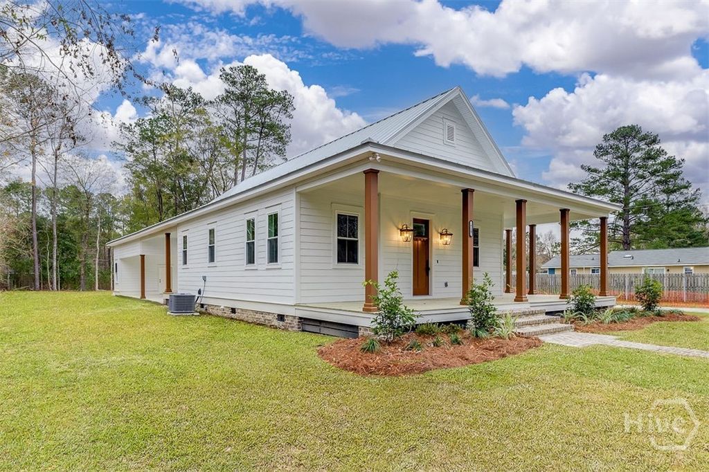 Photo of 610 N Rogers Street, Pooler, GA 31322 (MLS # SA349100)