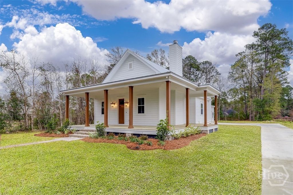 Photo of 610 N Rogers Street, Pooler, GA 31322 (MLS # SA349100)