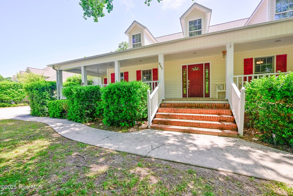 Photo of 237 Riverbend Road, Jacksonville, NC 28540 (MLS # 100523766)