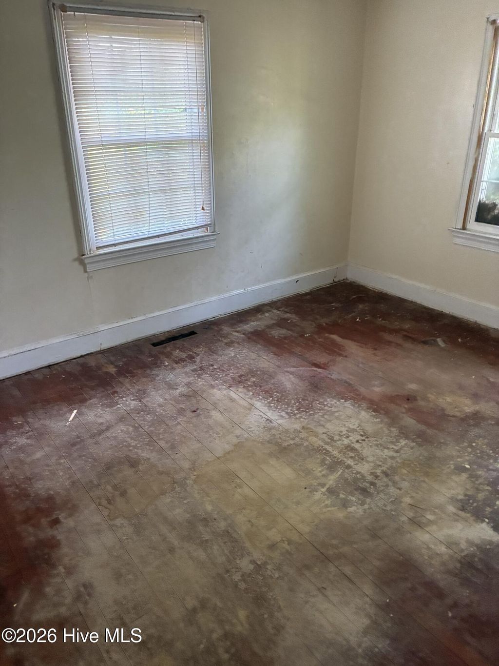 Photo of 311 W Williamson Street, Whiteville, NC 28472 (MLS # 100568936)