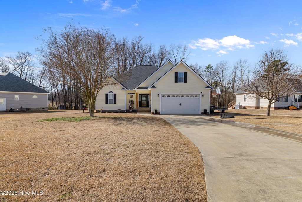 Photo of 111 Autumn Ridge Drive, Pikeville, NC 27863 (MLS # 100552125)