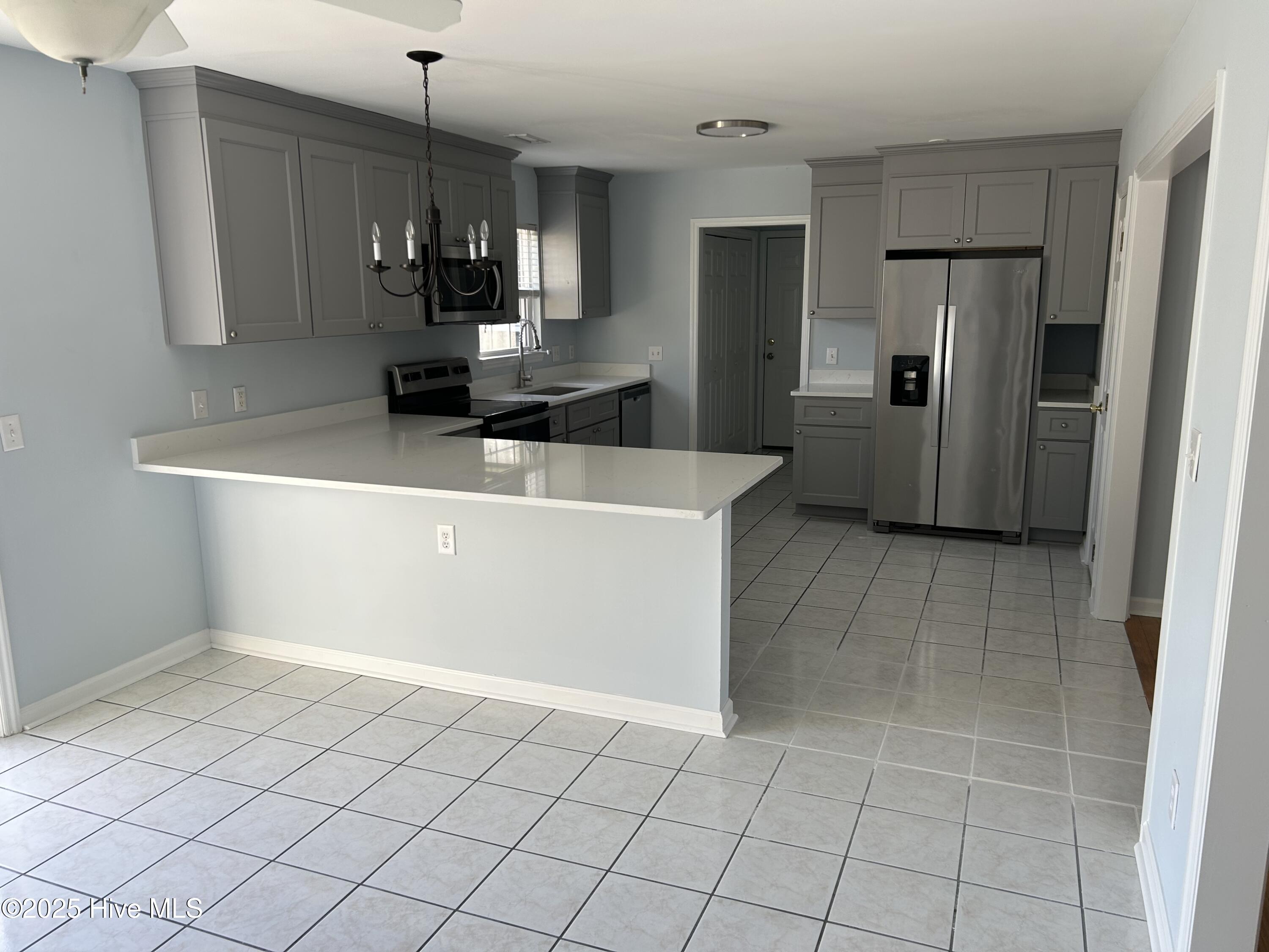 3008 Tandem Court