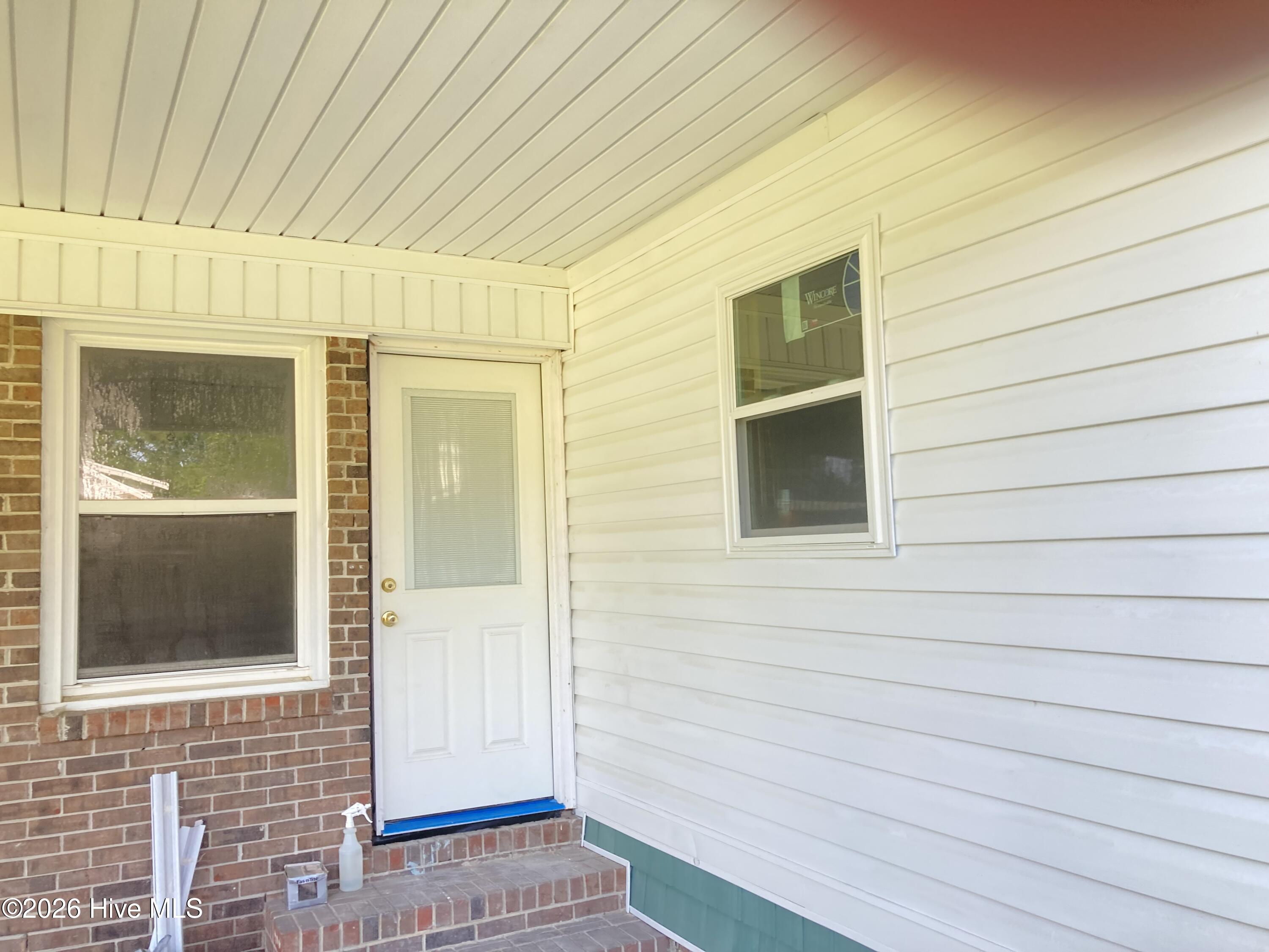 1403 Mockingbird Lane