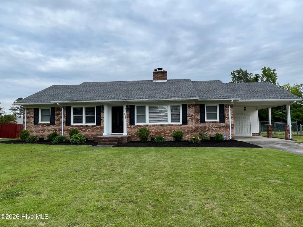 Photo of 1008 Schall Place, Jacksonville, NC 28540 (MLS # 100563873)