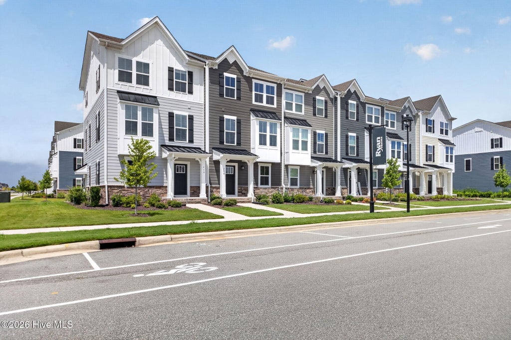Photo of 208 Fost Boulevard, Moyock, NC 27958 (MLS # 100594313)