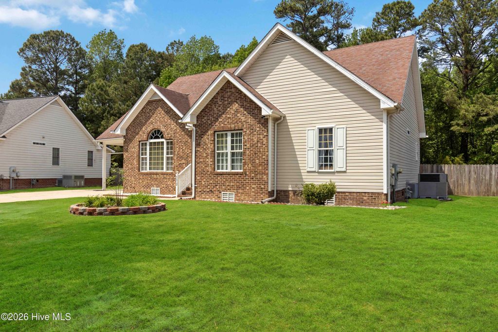 Photo of 3612 Columbia Avenue NW, Wilson, NC 27896 (MLS # 100571536)