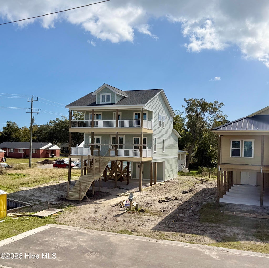 Photo of 2403 Ferabee Street, Morehead City, NC 28557 (MLS # 100612409)