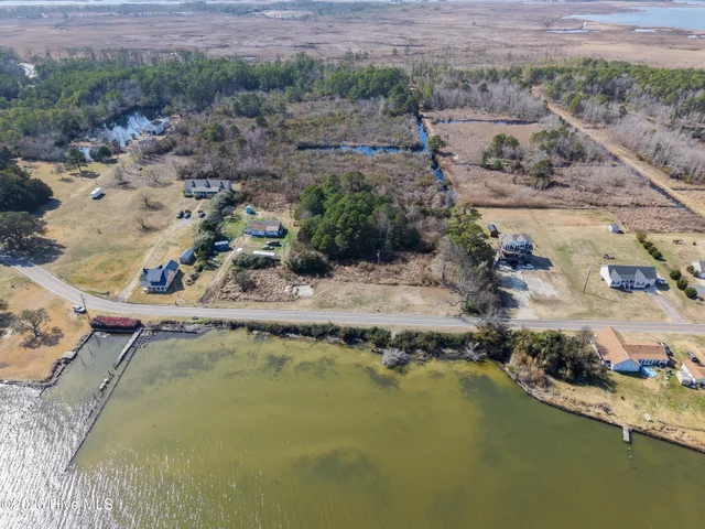 959 Waterlily Road, photo 4 of 24