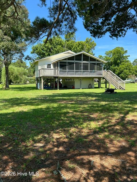 Homes For Sale - 197 S River Drive<br/> Beaufort, NC 28516