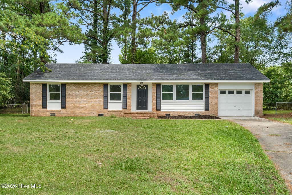 Photo of 513 Birchwood Court, Jacksonville, NC 28546 (MLS # 100596693)