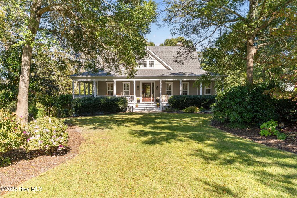 Photo of 5122 Prices Creek Drive, Southport, NC 28461 (MLS # 100538166)