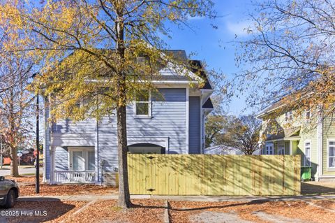 Tiny photo for 937 S 8th Street, Wilmington, NC 28401 (MLS # 100545446)
