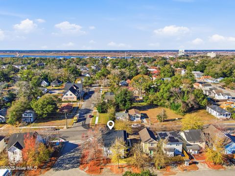 Tiny photo for 937 S 8th Street, Wilmington, NC 28401 (MLS # 100545446)