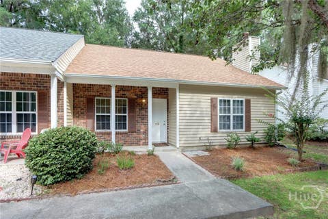 Townhouse For Sale - 10 Chaintree Drive<br/> Savannah, GA 31419