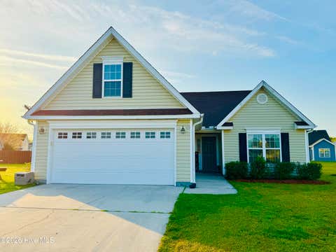 Homes For Sale - 100 Kenmore Court<br/> Craven County, New Bern, NC 28560