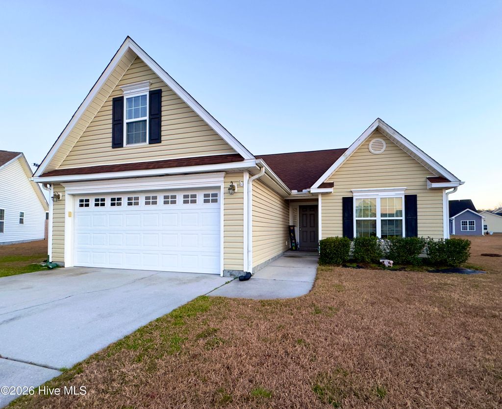 Photo of 100 Kenmore Court, New Bern, NC 28560 (MLS # 100548432)