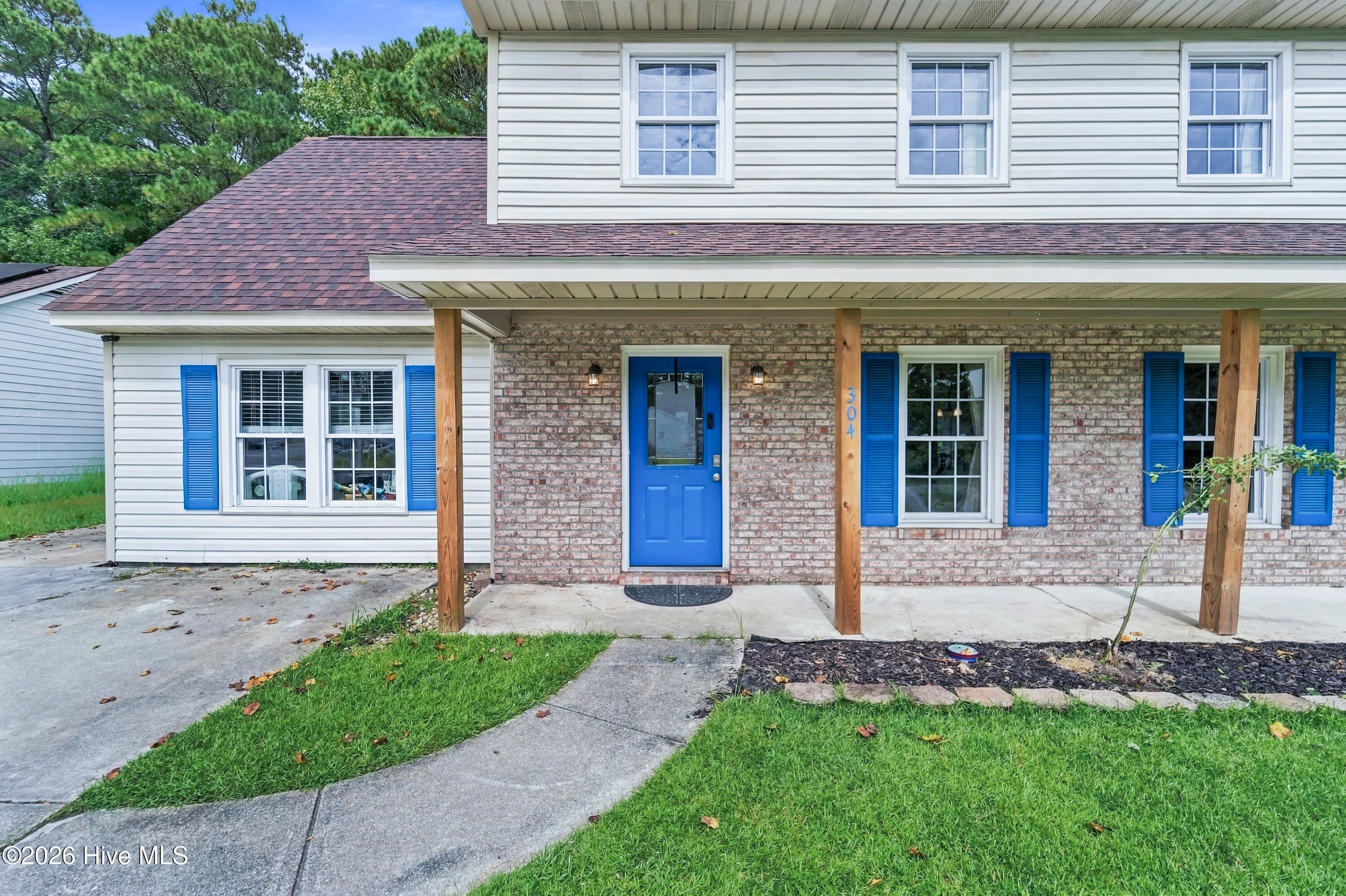 304 Pebble Lane