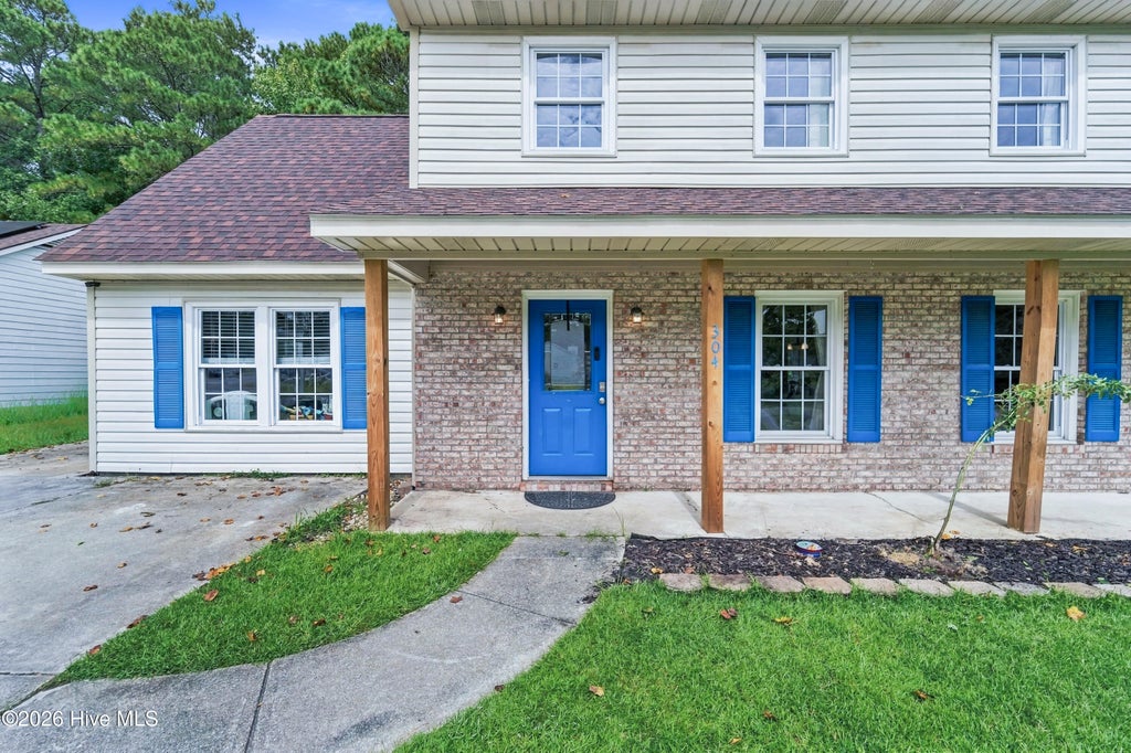 Photo of 304 Pebble Lane, Jacksonville, NC 28546 (MLS # 100606663)