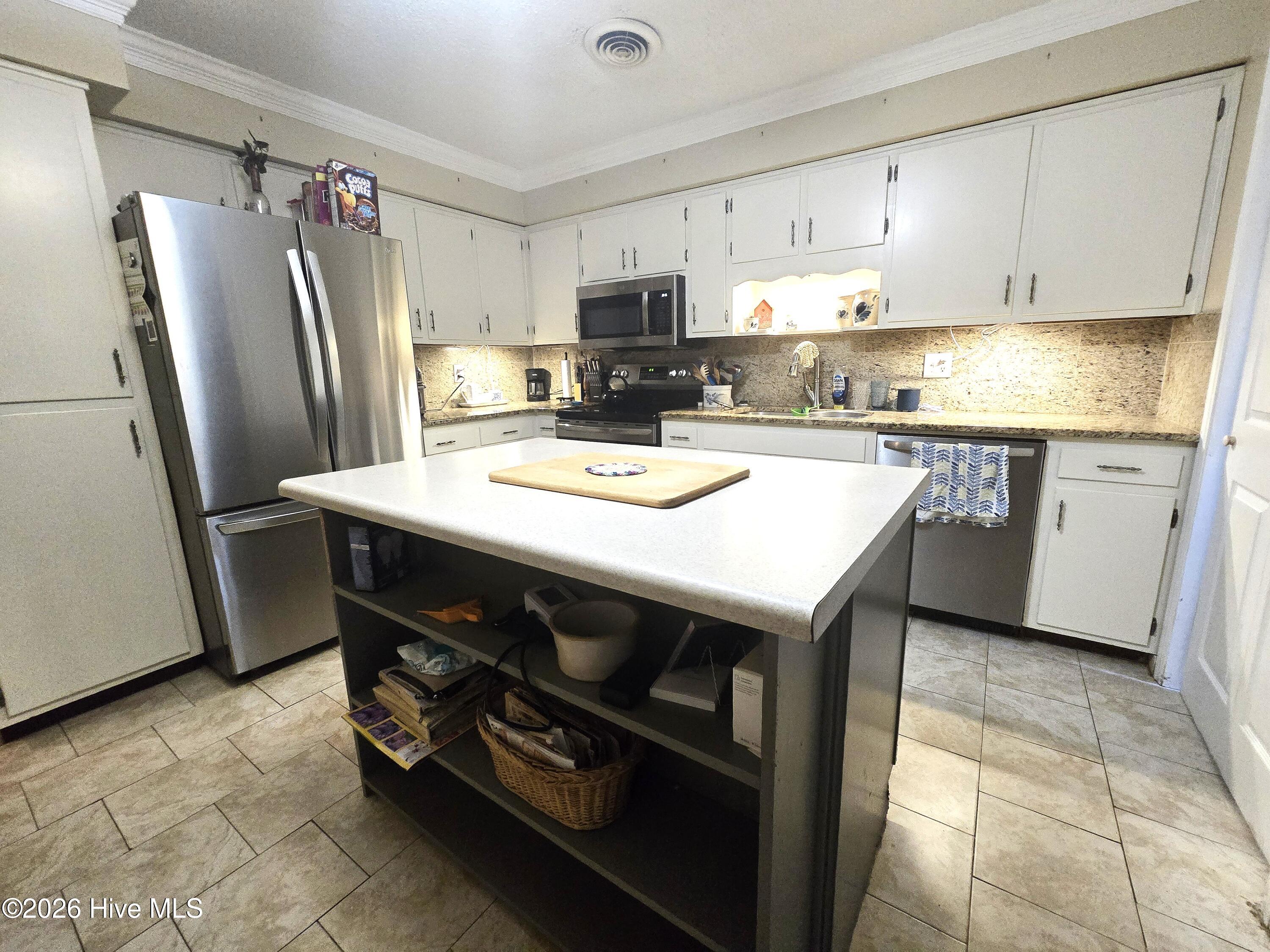 1014a Kings Way