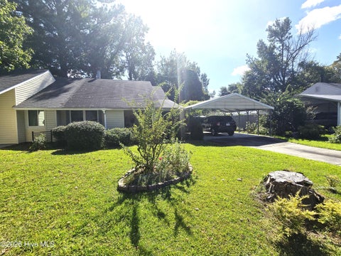 Townhouse For Sale - 1014A Kings Way<br/> New Bern, NC 28562