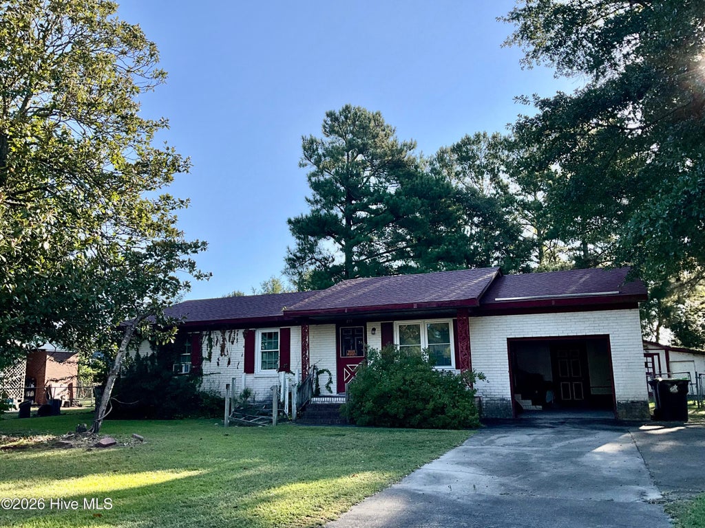 Photo of 499 Hillcrest Avenue, Winterville, NC 28590 (MLS # 100608169)