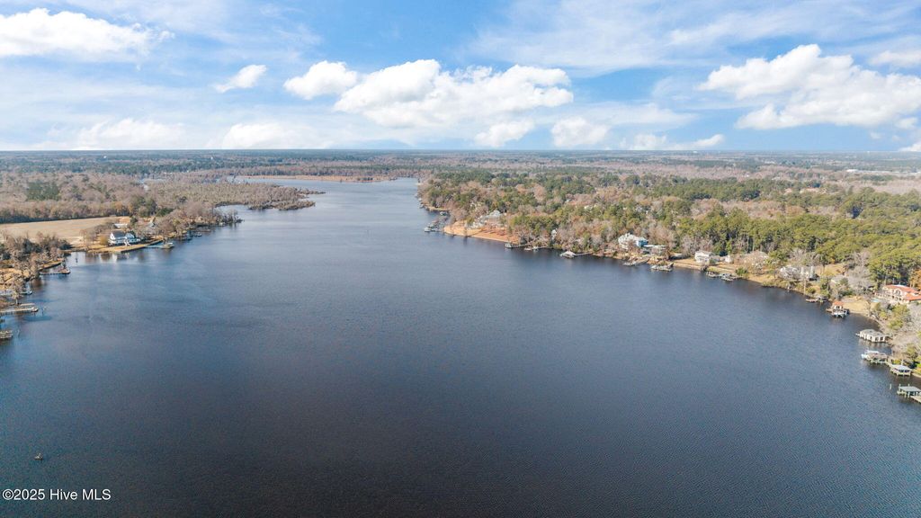 Photo of 5003 Trent Woods Drive, Trent Woods, NC 28562 (MLS # 100546664)