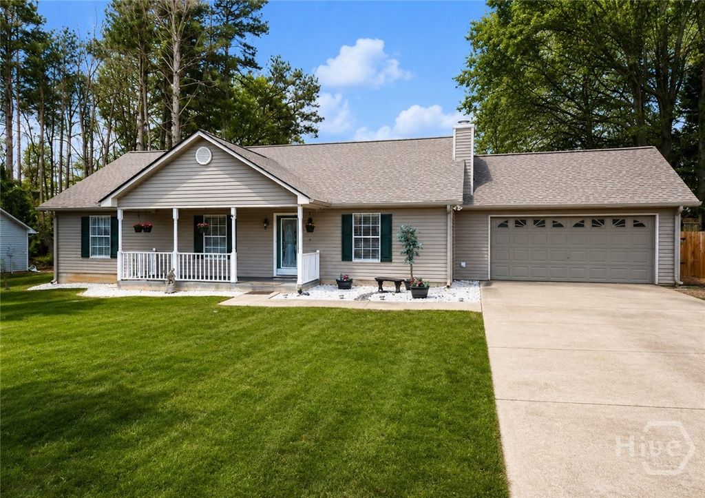 Photo of 932 Century Oak Drive, Winder, GA 30680 (MLS # CL359811)