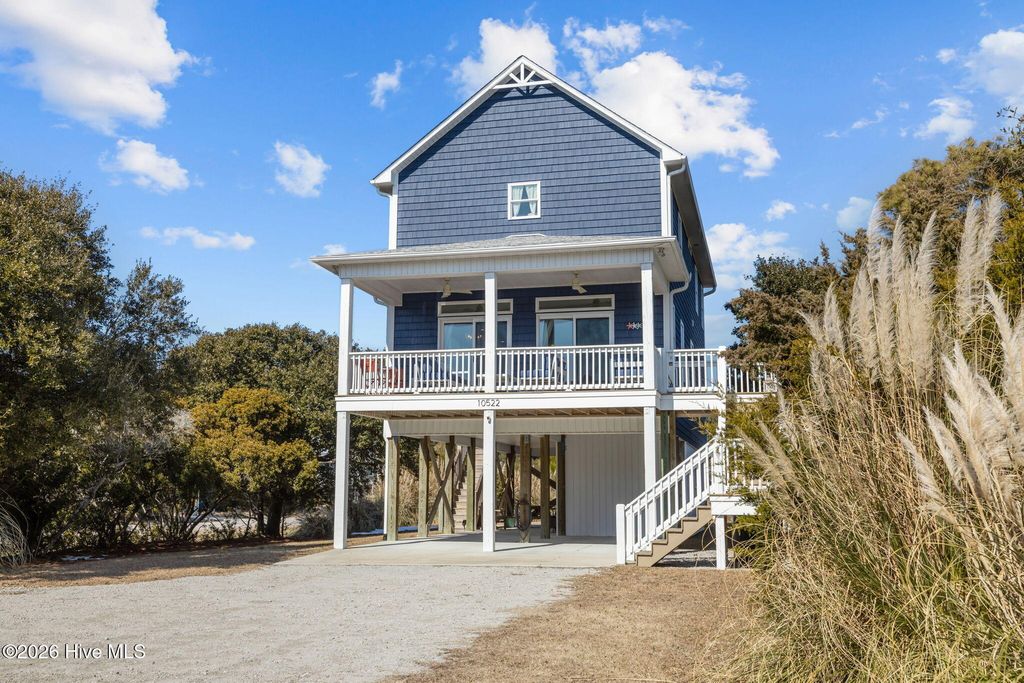 Photo of 10522 Island Circle, Emerald Isle, NC 28594 (MLS # 100554133)
