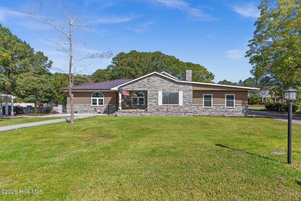 Photo of 280 Hickman Road NW, Calabash, NC 28467 (MLS # 100532897)