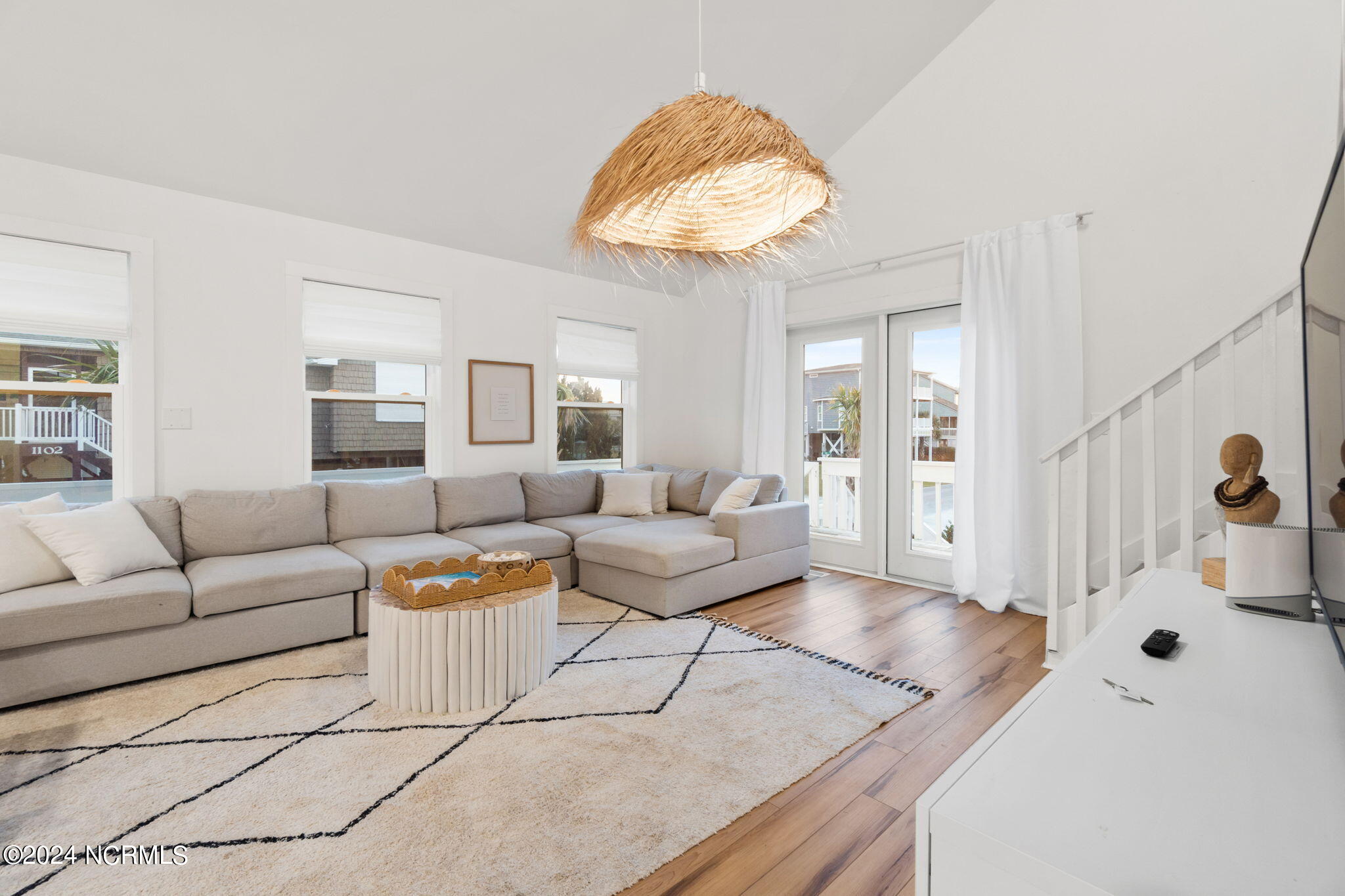 433 Dolphin Street