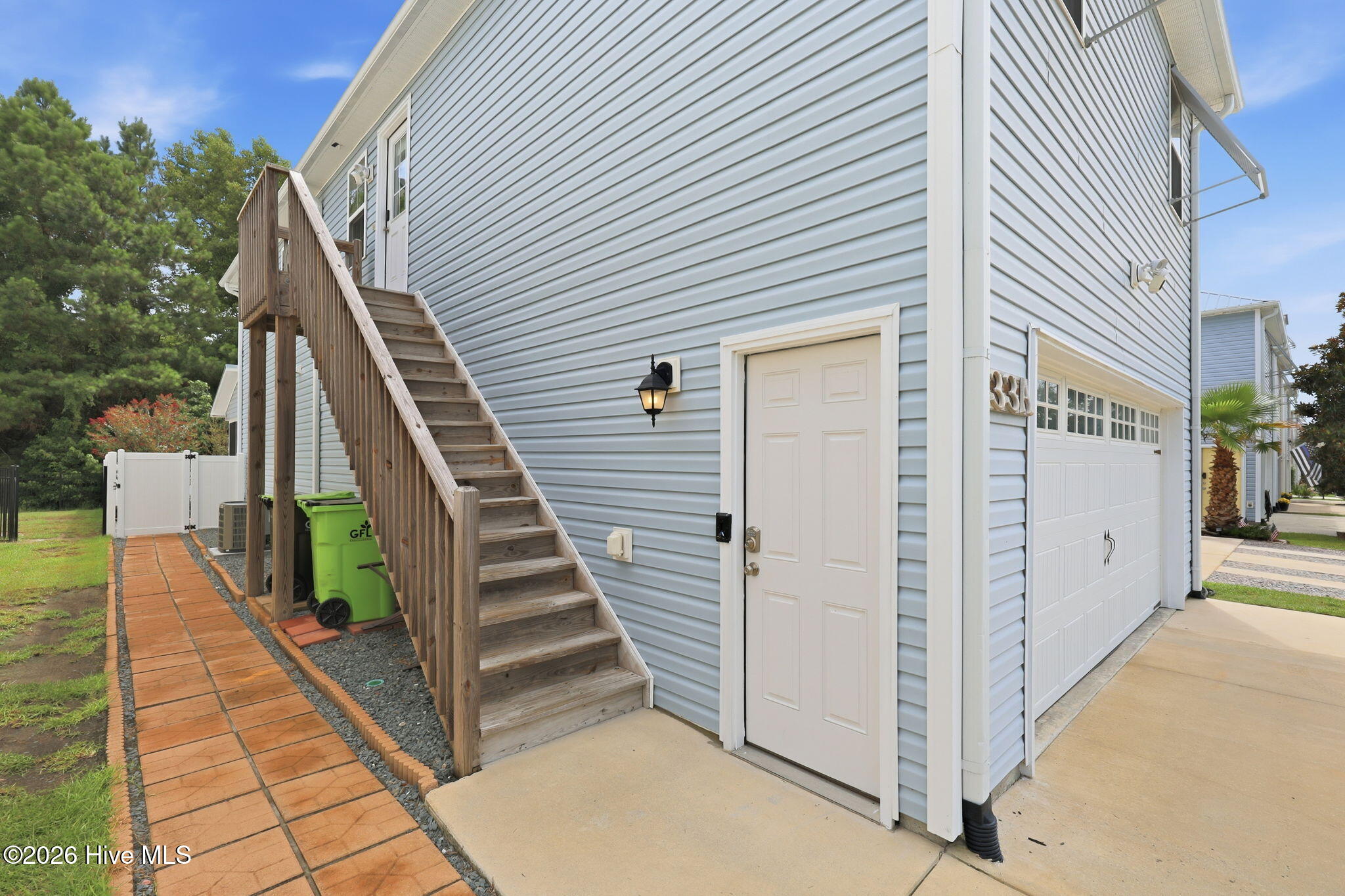 133 James Avenue A