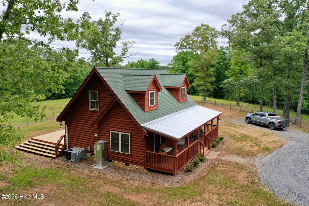Photo of 8335 Sc 187, Iva, SC 29655 (MLS # 100583899)