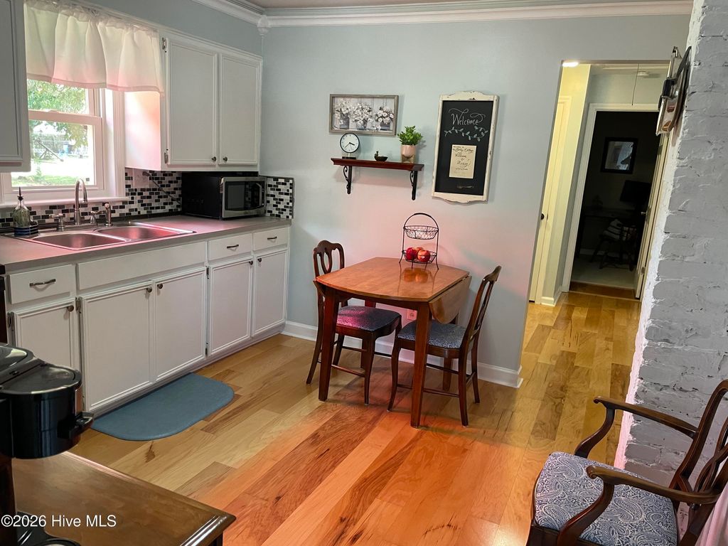 Photo of 223 Gibbs Road, New Bern, NC 28560 (MLS # 100562024)