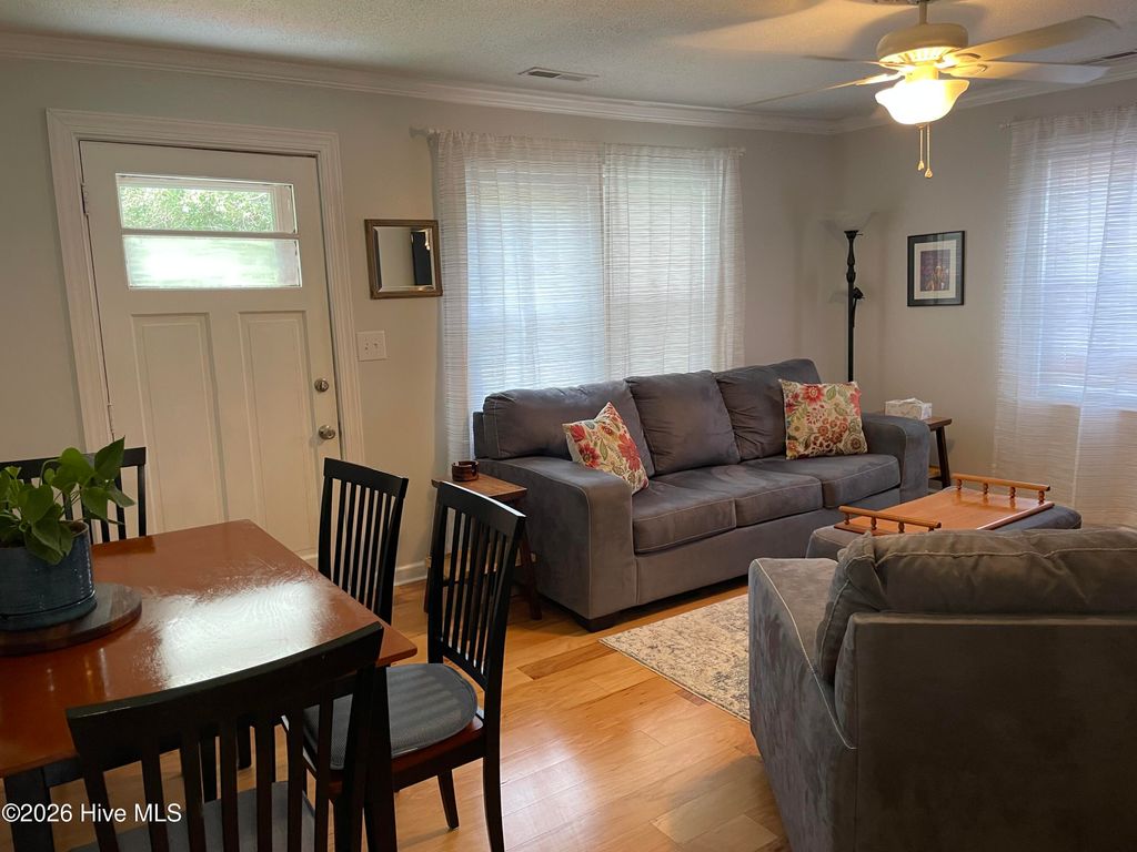 Photo of 223 Gibbs Road, New Bern, NC 28560 (MLS # 100562024)