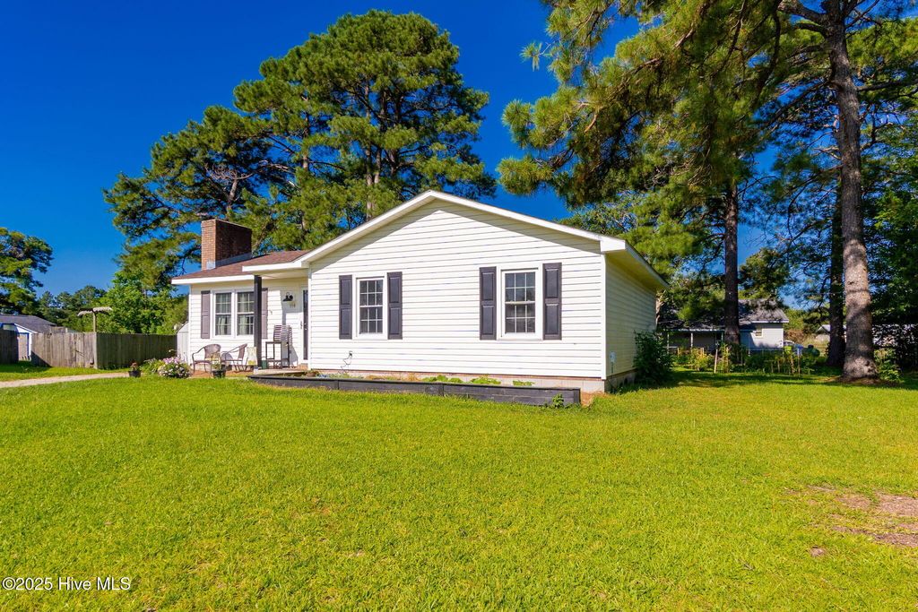 Photo of 114 Wolfpack Court, Havelock, NC 28532 (MLS # 100558094)