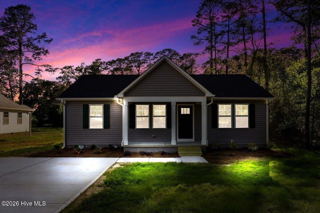 Photo of 305 N West Street, Roseboro, NC 28382 (MLS # 100574349)