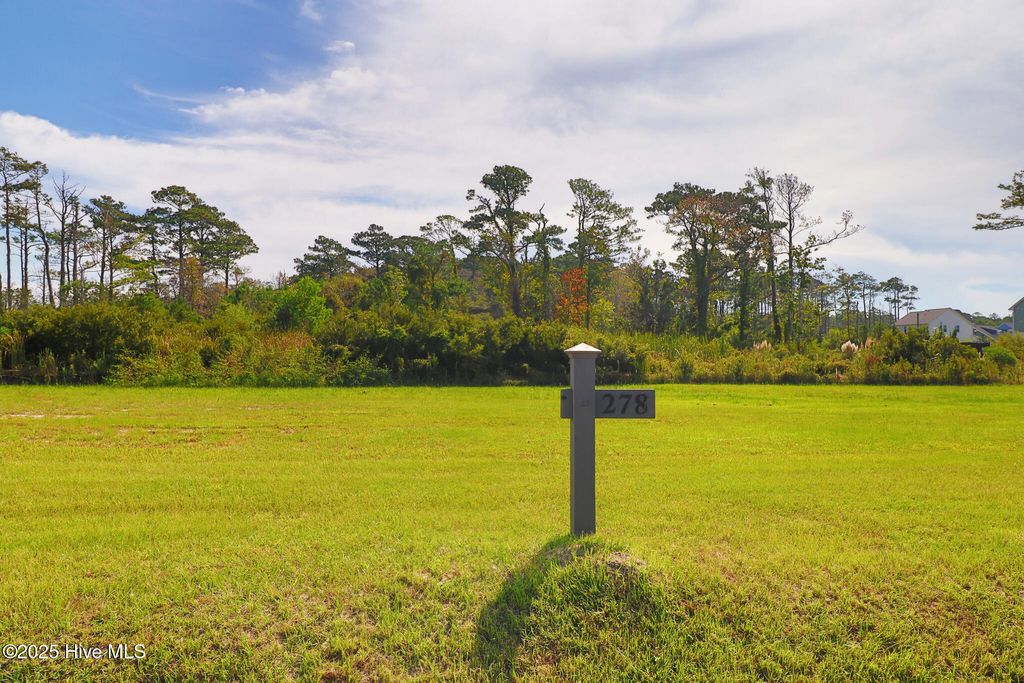 Photo of 526 Sheldrake Court, Beaufort, NC 28516 (MLS # 100536220)