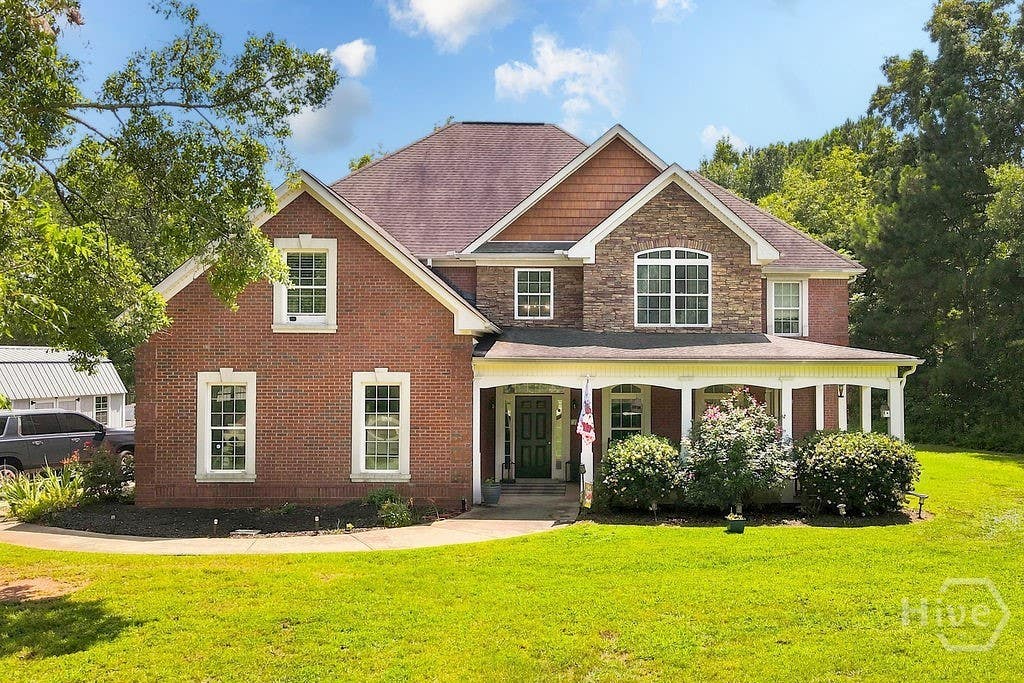 Photo of 10 Toscanno Drive, Covington, GA 30014 (MLS # CL362145)
