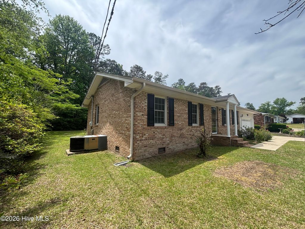 Photo of 120 Kings Road, Whiteville, NC 28472 (MLS # 100572650)