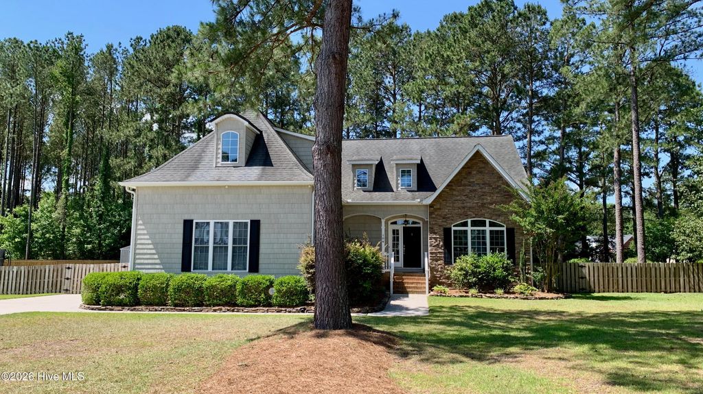 Photo of 104 Bargate Drive, New Bern, NC 28562 (MLS # 100580424)