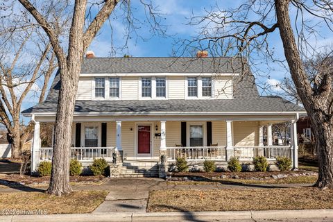 Homes For Sale - 439 Second Street<br/> Ayden, NC 28513