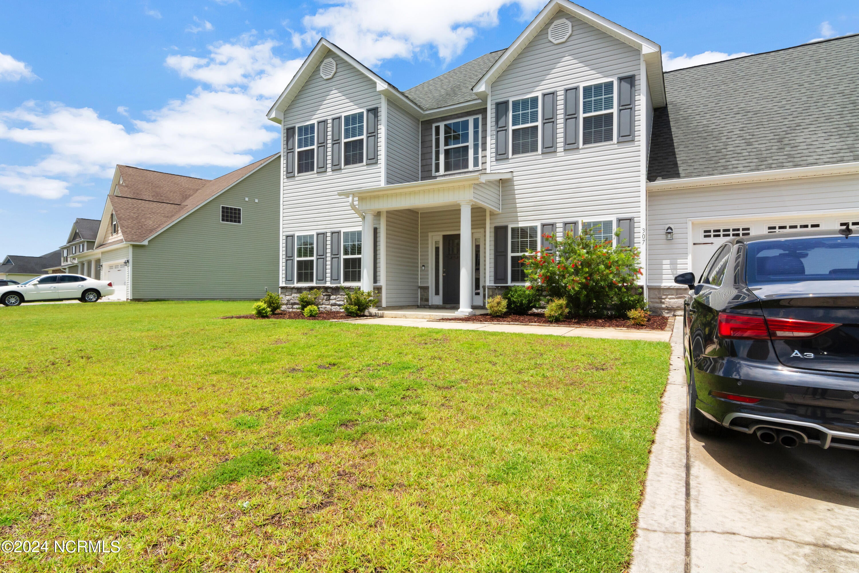 307 Pettigrew Lane