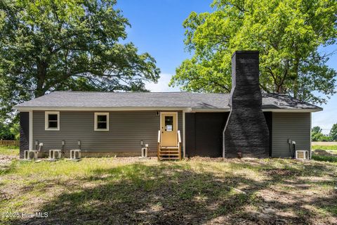 Tiny photo for 1496 Kellum Loop Road, Jacksonville, NC 28546 (MLS # 100544808)