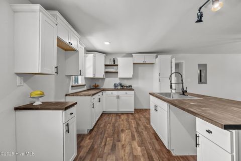 Tiny photo for 1496 Kellum Loop Road, Jacksonville, NC 28546 (MLS # 100544808)