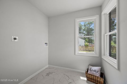 Tiny photo for 1496 Kellum Loop Road, Jacksonville, NC 28546 (MLS # 100544808)