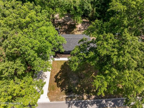 Tiny photo for 1496 Kellum Loop Road, Jacksonville, NC 28546 (MLS # 100544808)
