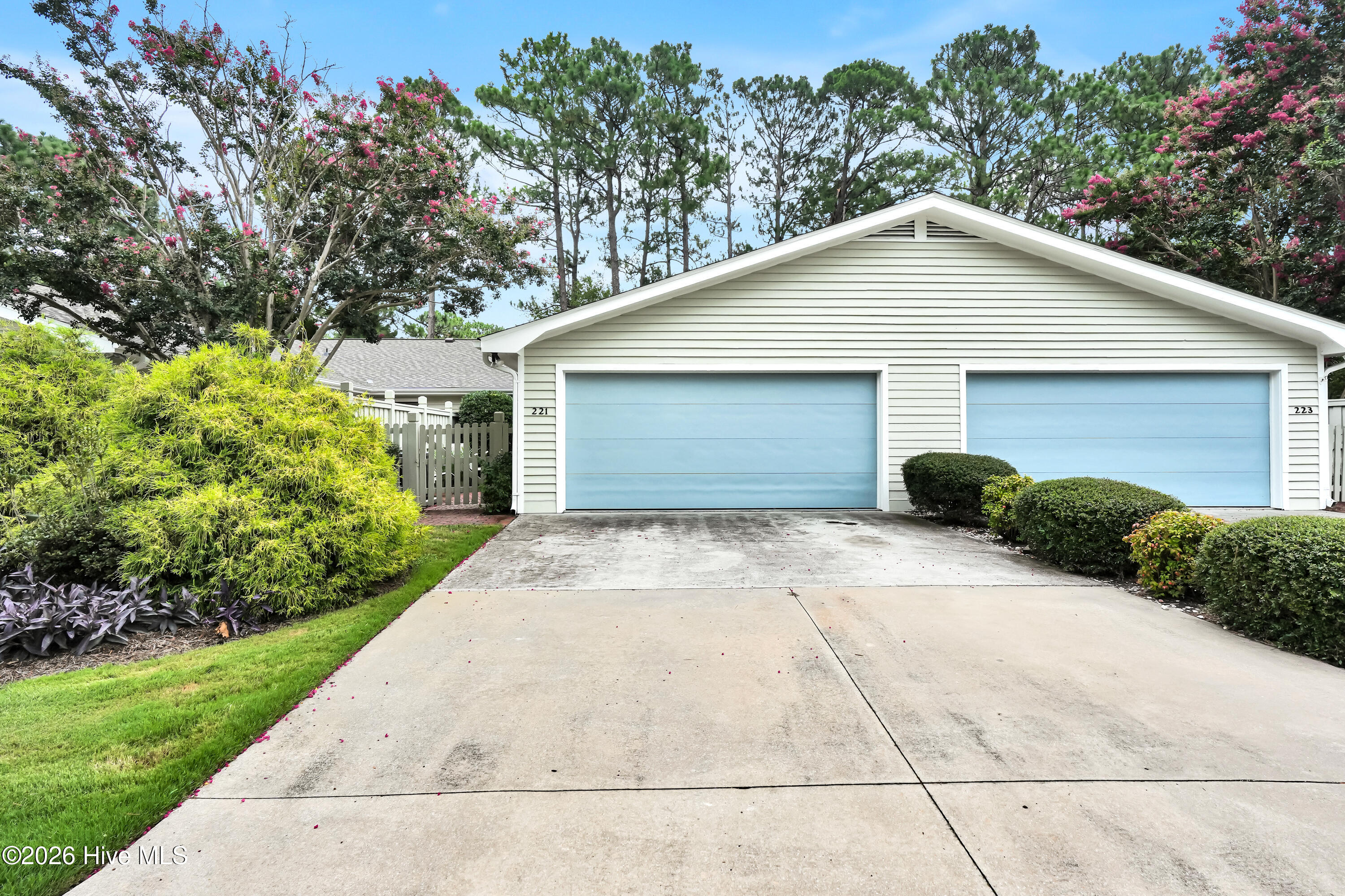 221 Inland Greens Circle
