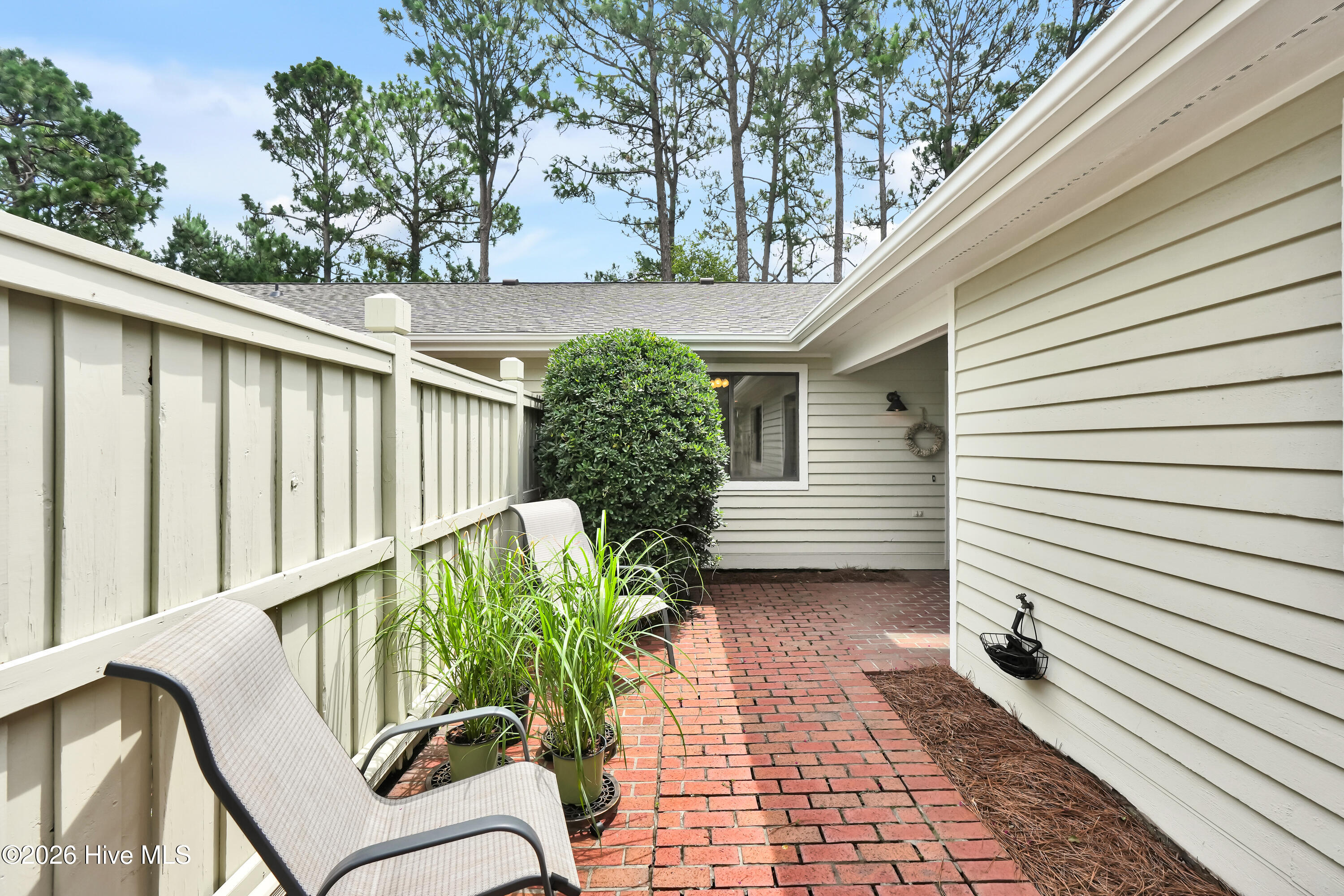 221 Inland Greens Circle